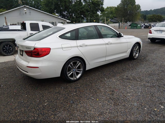 45843264 :رقم المزاد ، WBA8Z9C53JB219803 vin ، 2018 Bmw 330i Gran Turismo Xdrive مزاد بيع