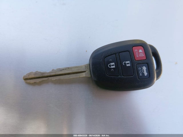 5YFBURHE3GP413662 Toyota COROLLA LE