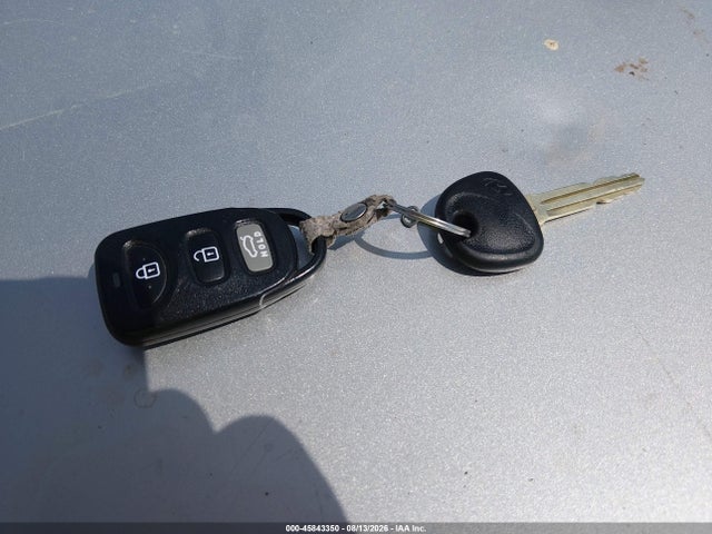 5NPD84LF2JH400566 Hyundai ELANTRA SEL