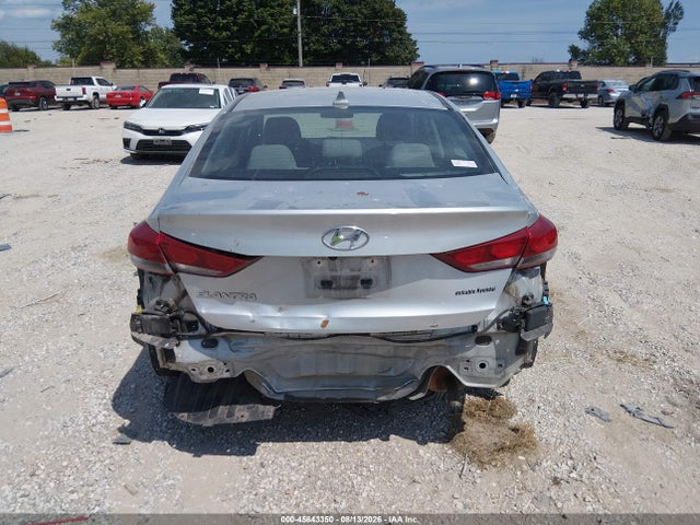 5NPD84LF2JH400566 Hyundai ELANTRA SEL