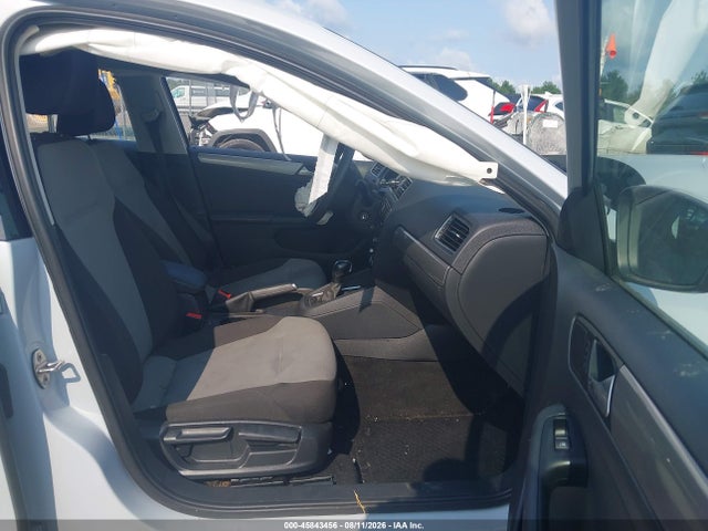 Продажа на аукционе авто 2017 Volkswagen Jetta 1.4t S, vin: 3VW2B7AJ4HM381246, номер лота: 45843456