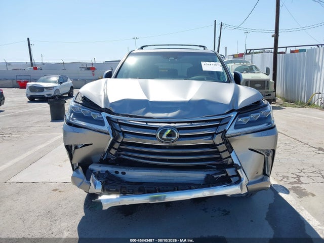 Lexus LX 570 2017 JTJHY7AX1H4246525 Image 17