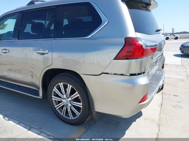Lexus LX 570 2017 JTJHY7AX1H4246525 Image 15