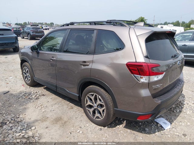 Продаж на аукціоні авто 2022 Subaru Forester Premium, vin: JF2SKADC2NH502984, номер лоту: 45843522