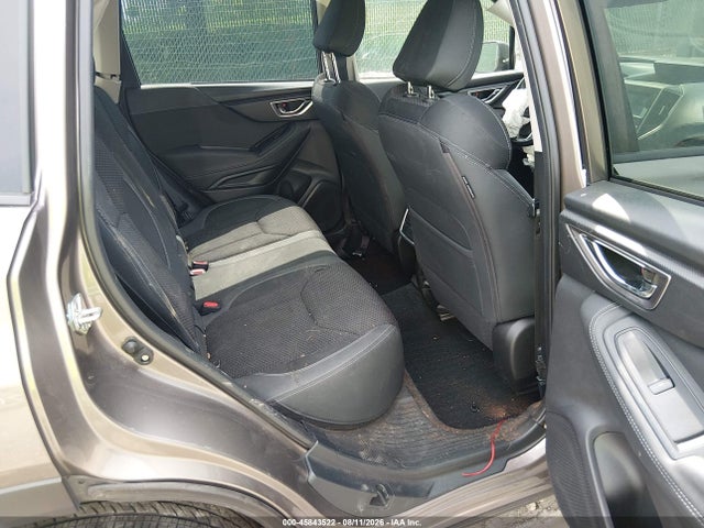 Продаж на аукціоні авто 2022 Subaru Forester Premium, vin: JF2SKADC2NH502984, номер лоту: 45843522