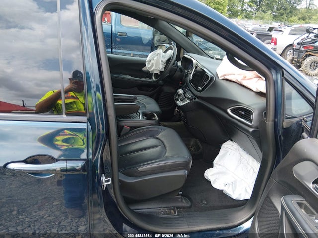 Продажа на аукционе авто 2022 Chrysler Pacifica Touring L, vin: 2C4RC1BG6NR134359, номер лота: 45843564