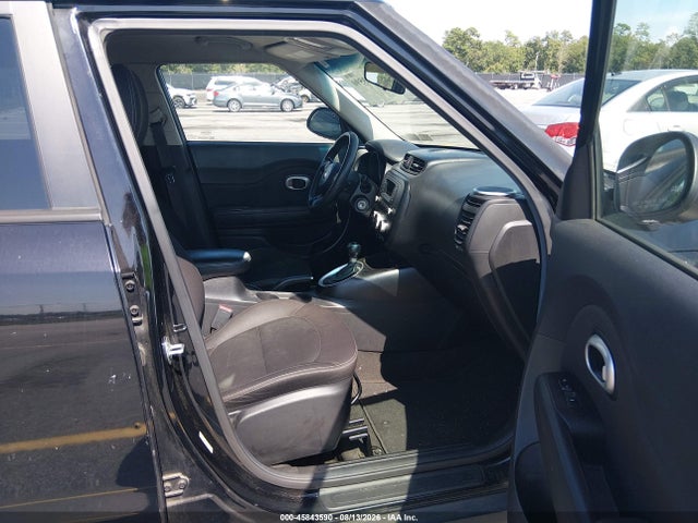 Продаж на аукціоні авто 2015 Kia Soul, vin: KNDJN2A22F7205532, номер лоту: 45843590
