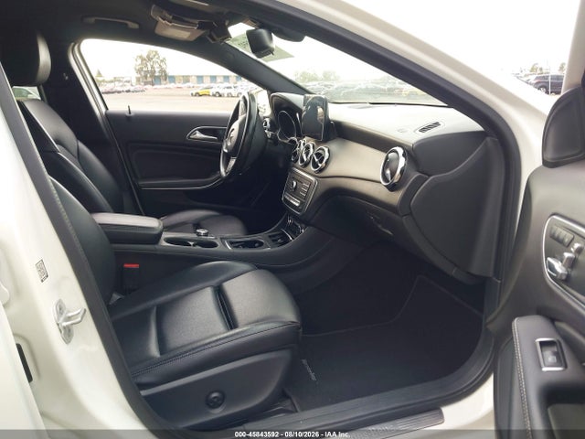 WDCTG4EB2JJ457070 Mercedes-Benz GLA 250