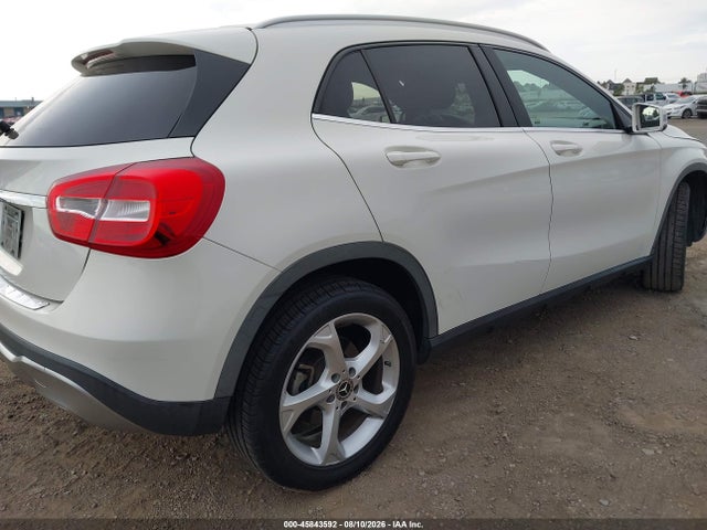 WDCTG4EB2JJ457070 Mercedes-Benz GLA 250