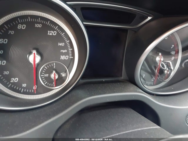 WDCTG4EB2JJ457070 Mercedes-Benz GLA 250