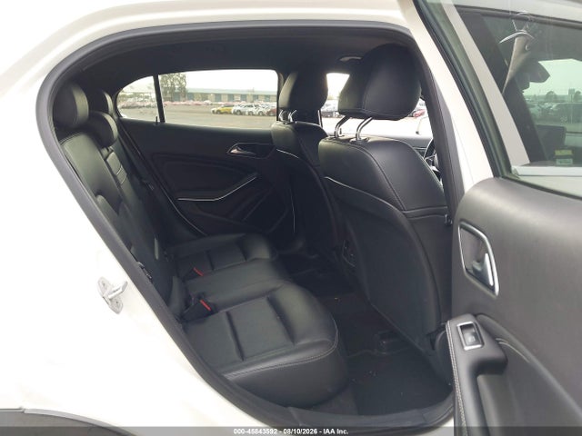 WDCTG4EB2JJ457070 Mercedes-Benz GLA 250