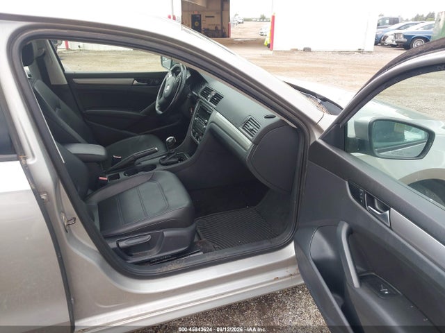 45843624 :رقم المزاد ، 1VWAS7A33EC066870 vin ، 2014 Volkswagen Passat 1.8t Wolfsburg Edition مزاد بيع