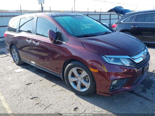 45843628 :رقم المزاد ، 5FNRL6H70JB038561 vin ، 2018 Honda Odyssey Ex-l مزاد بيع