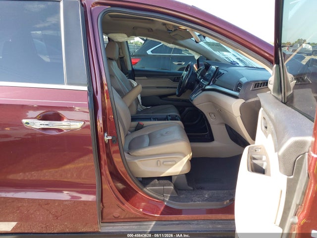 45843628 :رقم المزاد ، 5FNRL6H70JB038561 vin ، 2018 Honda Odyssey Ex-l مزاد بيع