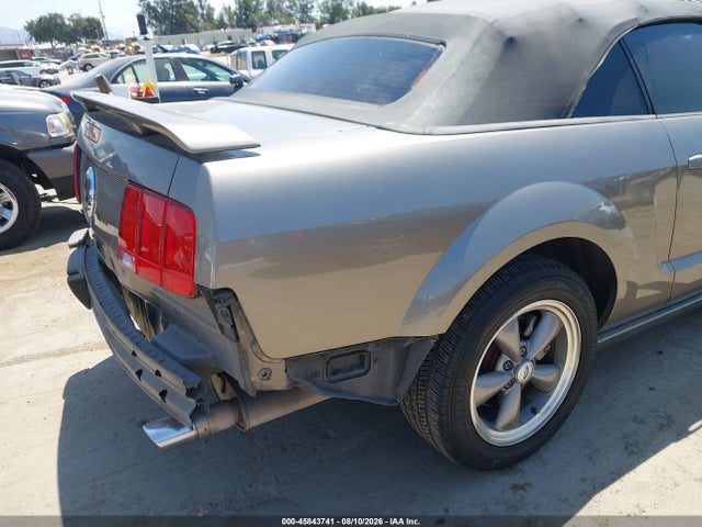2005 Ford Mustang Gt მანქანა იყიდება აუქციონზე, vin: 1ZVFT85H755185752, აუქციონის ნომერი: 45843741