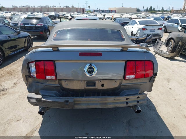 2005 Ford Mustang Gt მანქანა იყიდება აუქციონზე, vin: 1ZVFT85H755185752, აუქციონის ნომერი: 45843741
