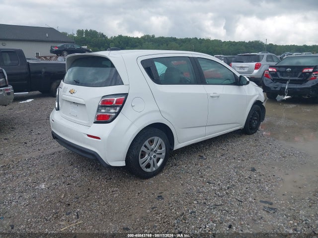 45843769 :رقم المزاد ، 1G1JG6SH8H4168147 vin ، 2017 Chevrolet Sonic Lt Auto مزاد بيع