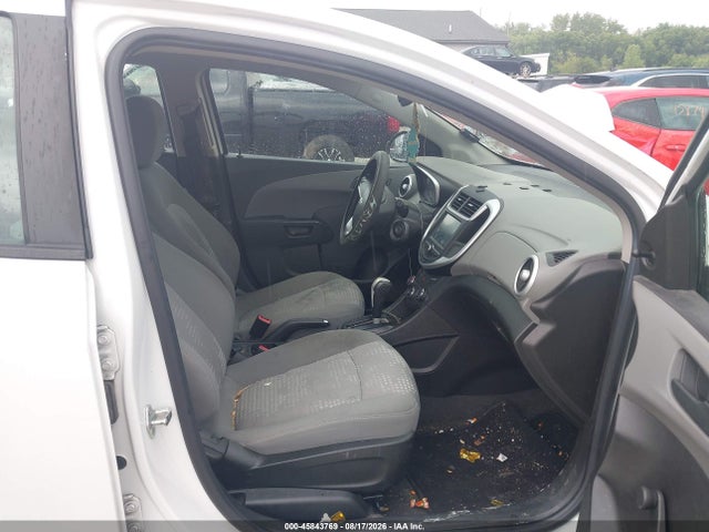 45843769 :رقم المزاد ، 1G1JG6SH8H4168147 vin ، 2017 Chevrolet Sonic Lt Auto مزاد بيع