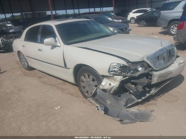 Продаж на аукціоні авто 2007 Lincoln Town Car Designer Series, vin: 1LNHM83V77Y601829, номер лоту: 45843802
