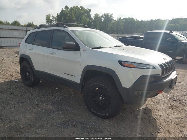 2017 Jeep Cherokee Trailhawk მანქანა იყიდება აუქციონზე, vin: 1C4PJMBS2HW588641, აუქციონის ნომერი: 45843810