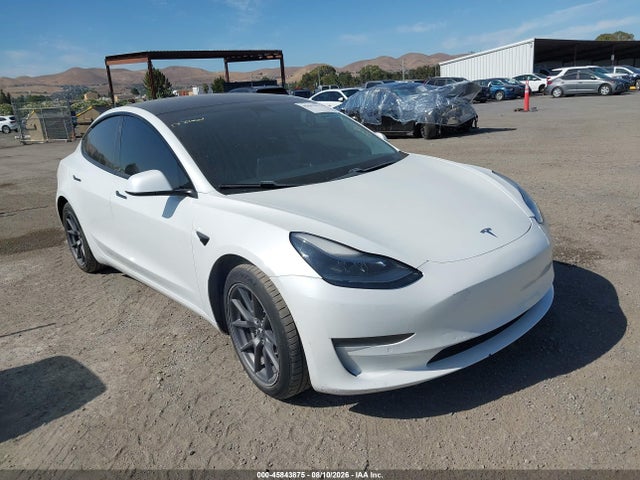 Продажа на аукционе авто 2021 Tesla Model 3 Standard Range Plus Rear-wheel Drive, vin: 5YJ3E1EA6MF873863, номер лота: 45843875
