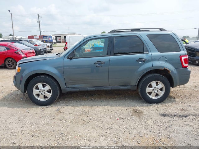 2011 Ford Escape Xlt მანქანა იყიდება აუქციონზე, vin: 1FMCU0DG8BKA79560, აუქციონის ნომერი: 45843877