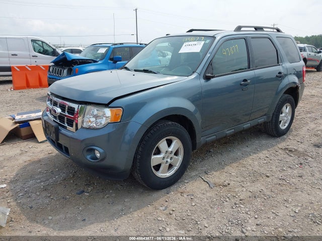 2011 Ford Escape Xlt მანქანა იყიდება აუქციონზე, vin: 1FMCU0DG8BKA79560, აუქციონის ნომერი: 45843877