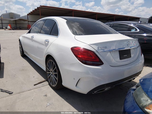 45843964 :رقم المزاد ، W1KWF8DB3MR626474 vin ، 2021 Mercedes-benz C 300 Sedan مزاد بيع
