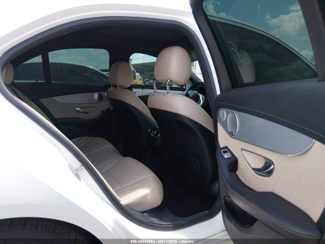 45843964 :رقم المزاد ، W1KWF8DB3MR626474 vin ، 2021 Mercedes-benz C 300 Sedan مزاد بيع