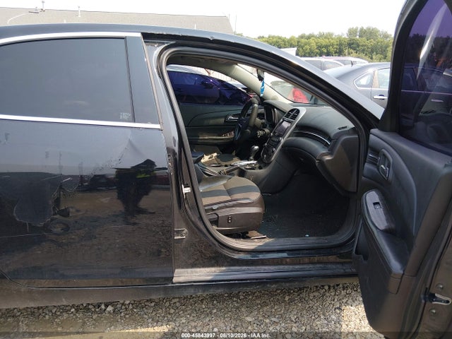 Продажа на аукционе авто 2014 Chevrolet Malibu 1lt, vin: 1G11C5SL0EF237214, номер лота: 45843997