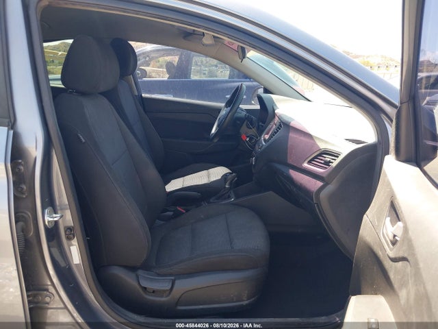 Hyundai ACCENT SE 2019 3KPC24A38KE044961 Image 5