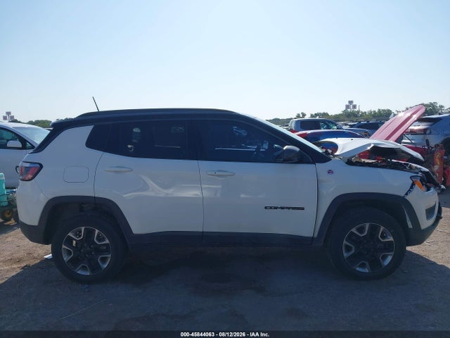45844063 :رقم المزاد ، 3C4NJDDB7JT206734 vin ، 2018 Jeep Compass Trailhawk 4x4 مزاد بيع