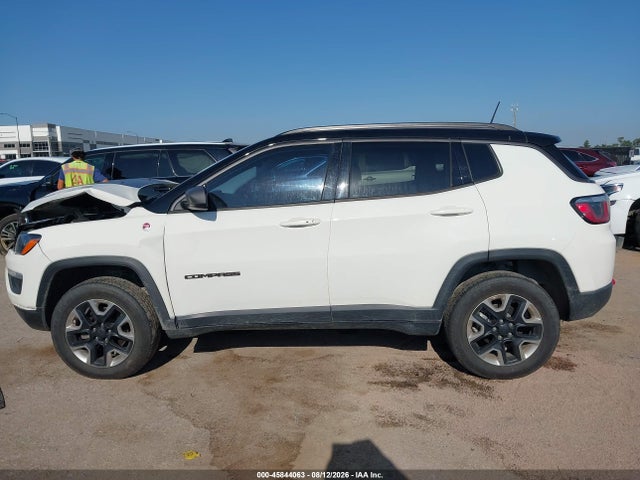 45844063 :رقم المزاد ، 3C4NJDDB7JT206734 vin ، 2018 Jeep Compass Trailhawk 4x4 مزاد بيع