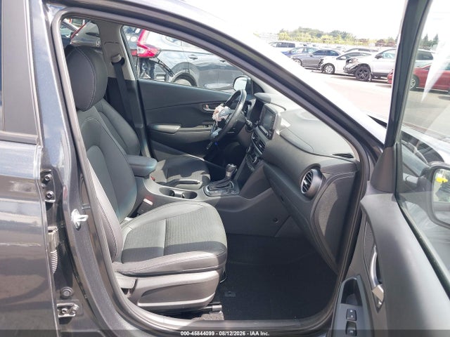 2020 Hyundai Kona Limited მანქანა იყიდება აუქციონზე, vin: KM8K3CA59LU413412, აუქციონის ნომერი: 45844099