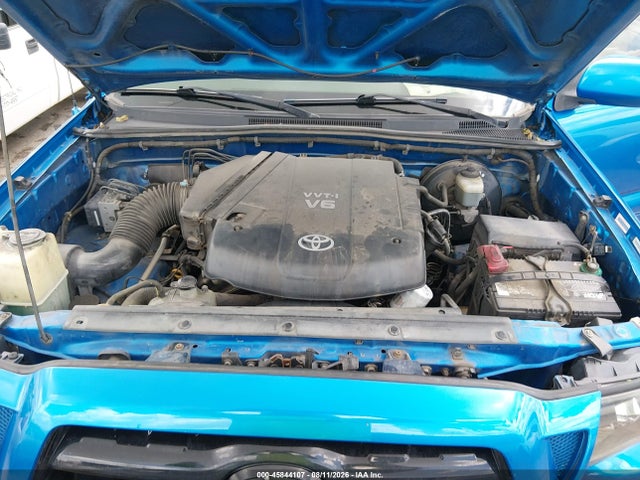 2005 Toyota Tacoma Prerunner V6 მანქანა იყიდება აუქციონზე, vin: 3TMKU72N45M002725, აუქციონის ნომერი: 45844107