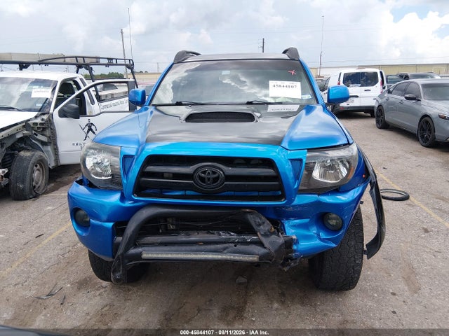 2005 Toyota Tacoma Prerunner V6 მანქანა იყიდება აუქციონზე, vin: 3TMKU72N45M002725, აუქციონის ნომერი: 45844107