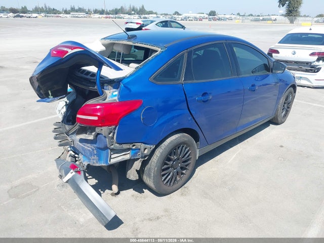 Ford FOCUS SE 2018 1FADP3F25JL231876 Image 4