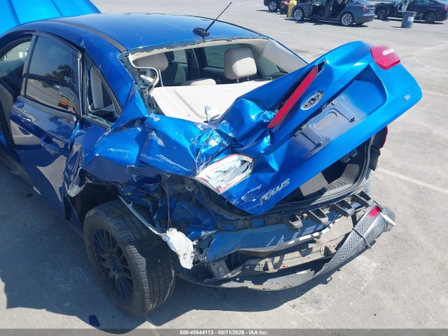 Ford FOCUS SE 2018 1FADP3F25JL231876 Image 6
