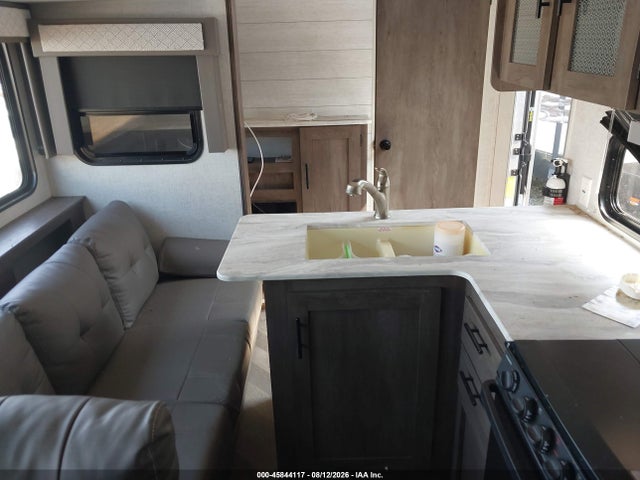 Продажа на аукционе авто 2021 Forest River Wildwood, vin: 4X4TWDD22M7368542, номер лота: 45844117
