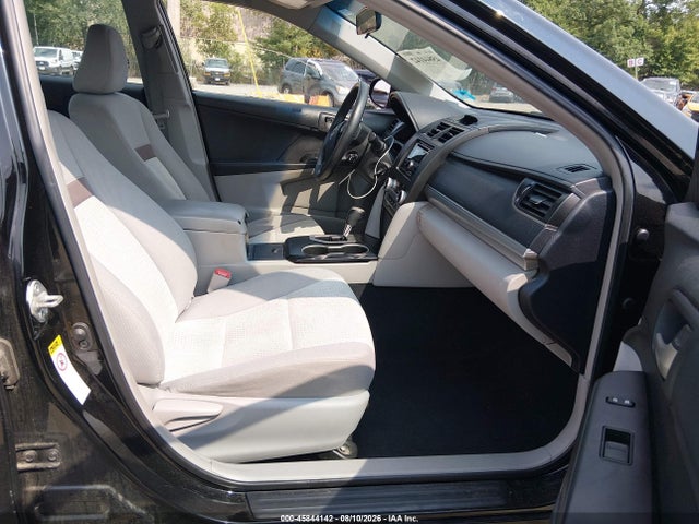 45844142 :رقم المزاد ، 4T4BF1FK4CR172469 vin ، 2012 Toyota Camry Le مزاد بيع