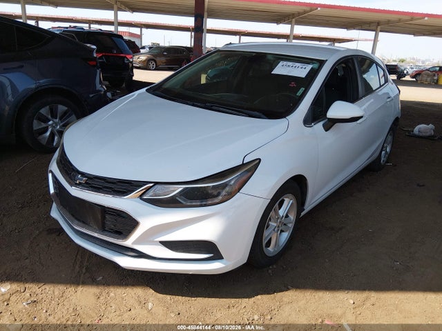Chevrolet Cruze Lt Auto 2018 3G1BH6SE3JS633320 Image 2