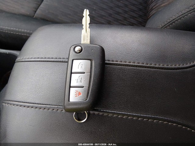 2017 Nissan Rogue S მანქანა იყიდება აუქციონზე, vin: 5N1AT2MV9HC777022, აუქციონის ნომერი: 45844199