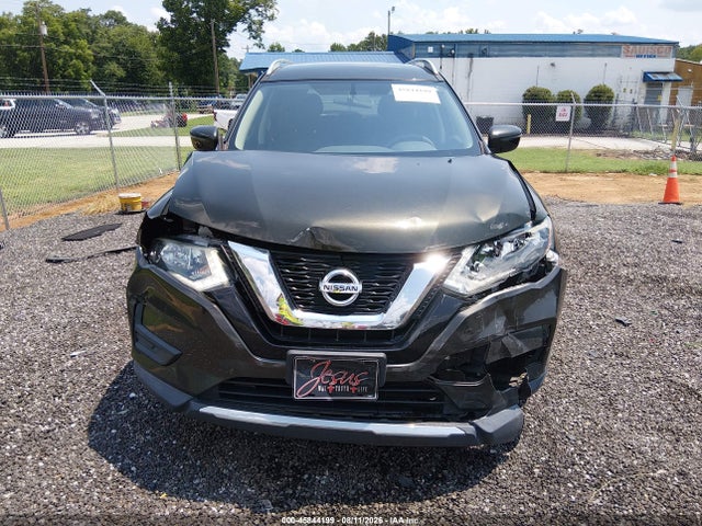 2017 Nissan Rogue S მანქანა იყიდება აუქციონზე, vin: 5N1AT2MV9HC777022, აუქციონის ნომერი: 45844199