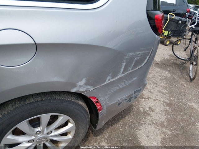 45844233 :رقم المزاد ، 2C4RC1BG3JR315607 vin ، 2018 Chrysler Pacifica Touring L مزاد بيع