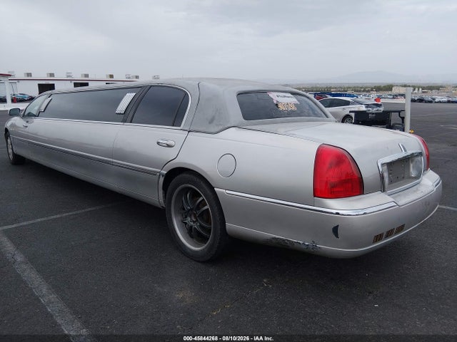 Продажа на аукционе авто 2004 Lincoln Town Car Executive, vin: 1L1FM81W64Y646938, номер лота: 45844268