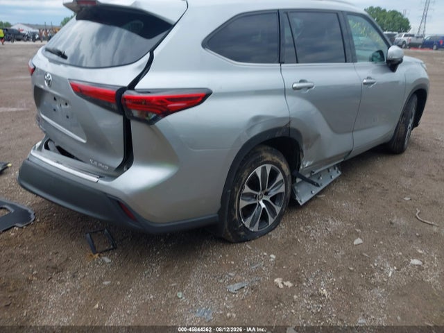 Aukcja sprzedaży 2022 Toyota Highlander Xle, vin: 5TDGZRBH4NS228504, numer aukcji: 45844362
