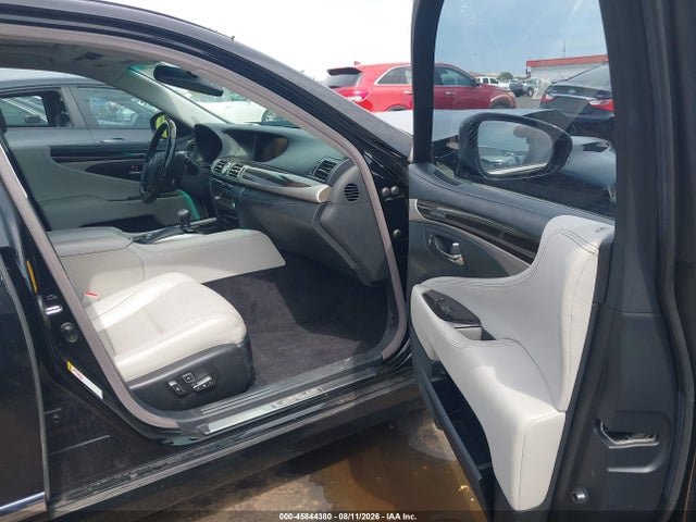 Lexus LS 460 2014 JTHBL5EF3E5125898 Image 5