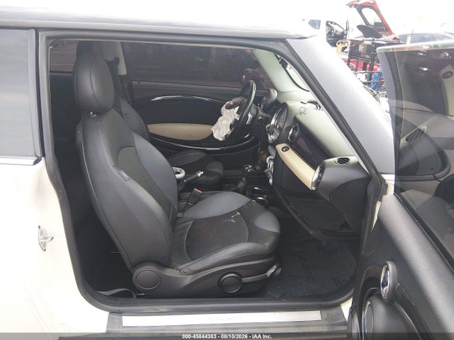 45844383 :رقم المزاد ، WMWMF33557TT56233 vin ، 2007 Mini Cooper مزاد بيع