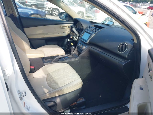 Продажа на аукционе авто 2011 Mazda Mazda6 I Sport, vin: 1YVHZ8BH8B5M18512, номер лота: 45844395