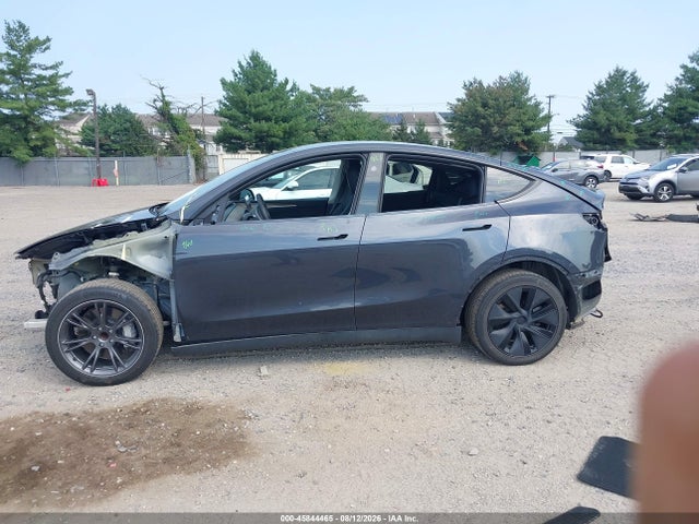 7SAYGDED1SF269455 Tesla Model Y Long Range Dual Motor Rear-wheel Drive